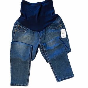 *NWT* MATERNITY jeans